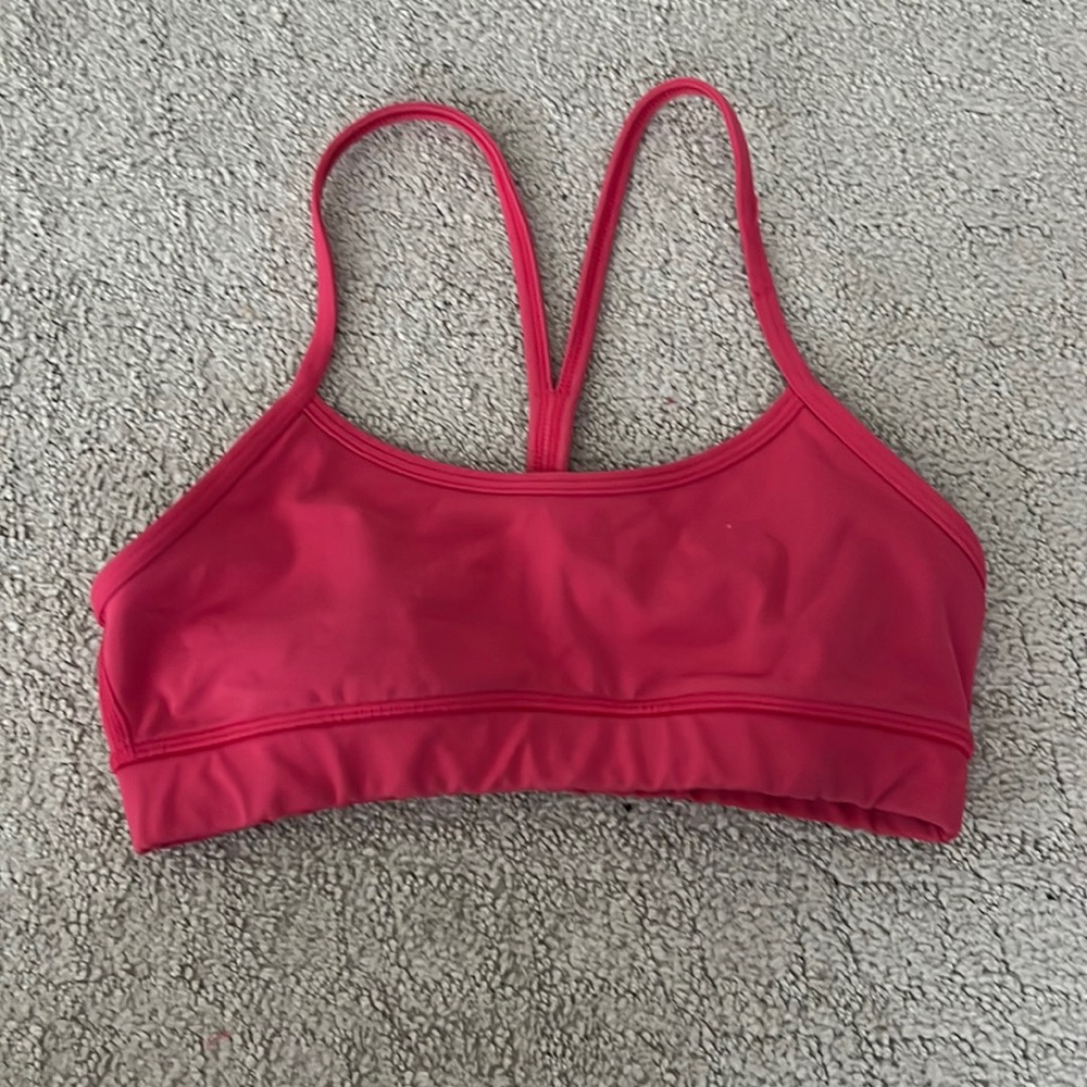 Pink lululemon sports bra